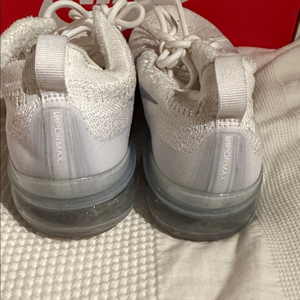 Nike Vapormax White and Gray Sneakers - Picture 3 of 8